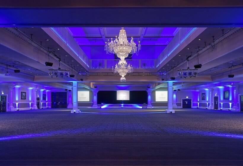 Курорт Citywest