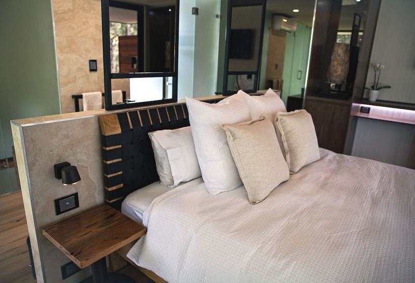 Отель Amaroo Retreat & Spa