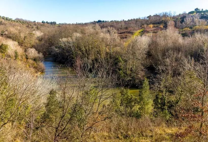 Hotelli Borgo Il Poggio Agritourismo