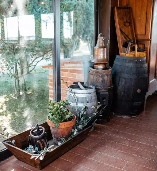 Hotelli Borgo Il Poggio Agritourismo