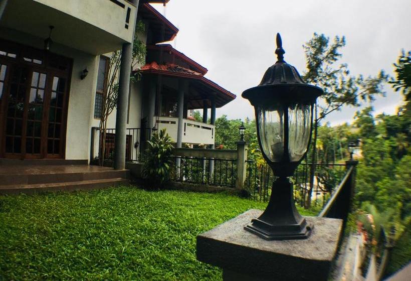 فندق Villa Familia