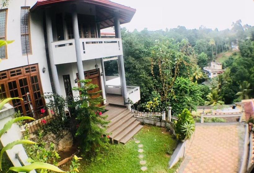 فندق Villa Familia