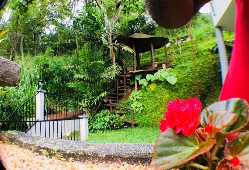 فندق Villa Familia