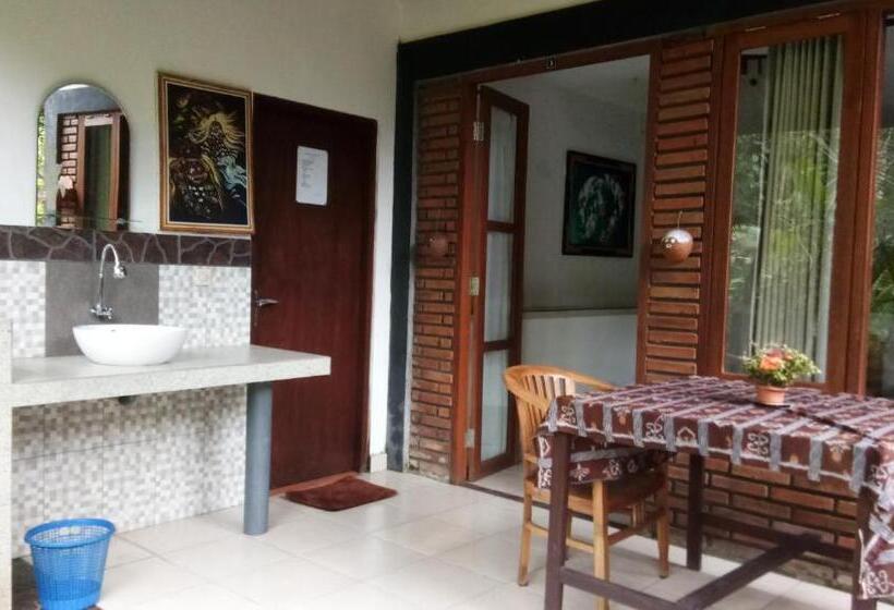 膳宿费 Khrisna Hs And Cottages