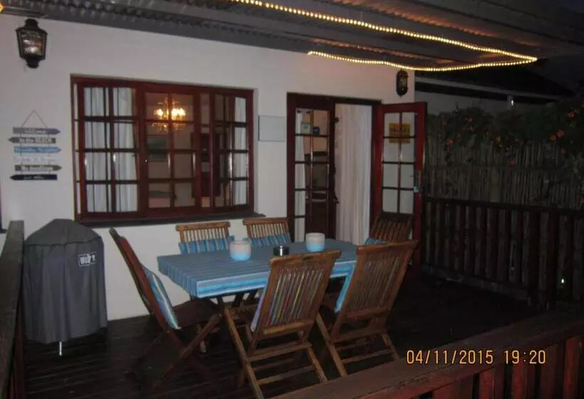 پانسیون Twilight Cottage