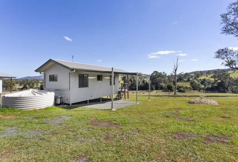 Valley Cabins By The Creek