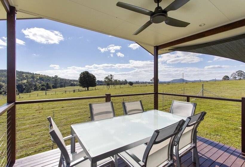 Valley Cabins By The Creek