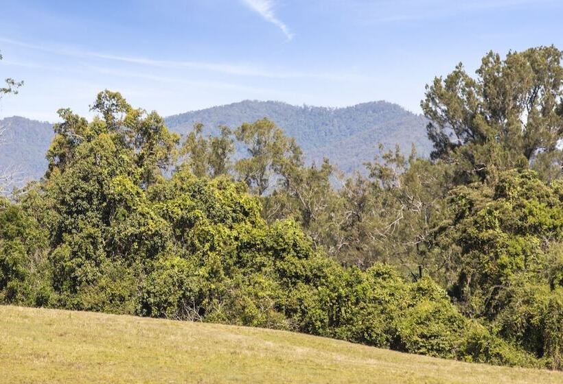 Valley Cabins By The Creek