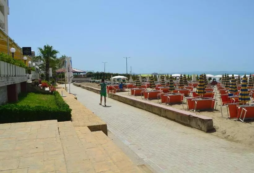 هتل Joel Residence