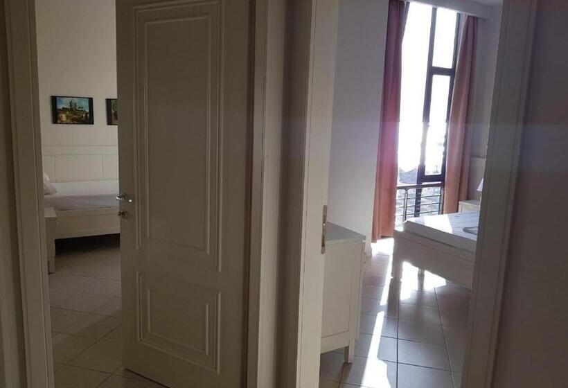 هتل Joel Residence