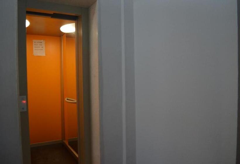 هتل Joel Residence