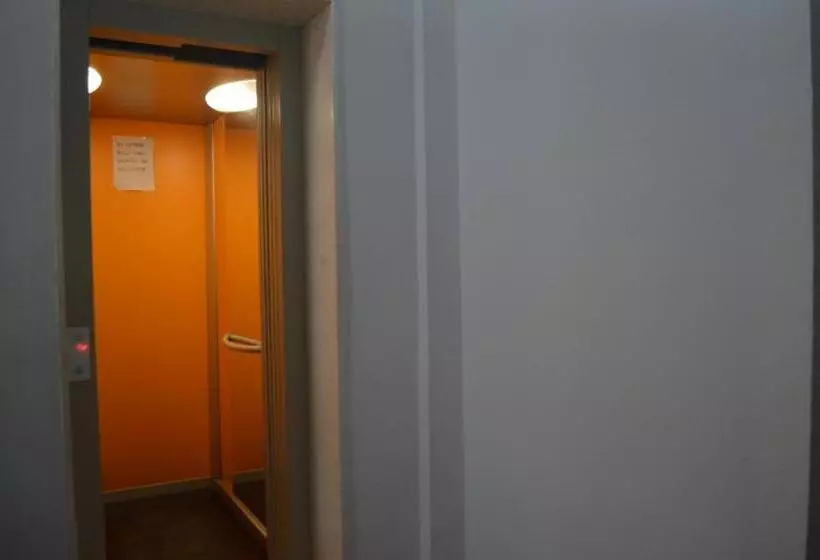 هتل Joel Residence