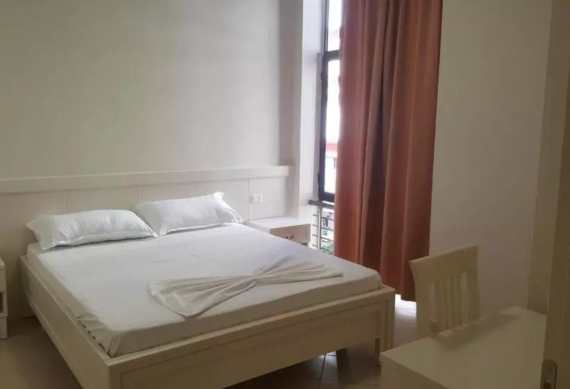 هتل Joel Residence