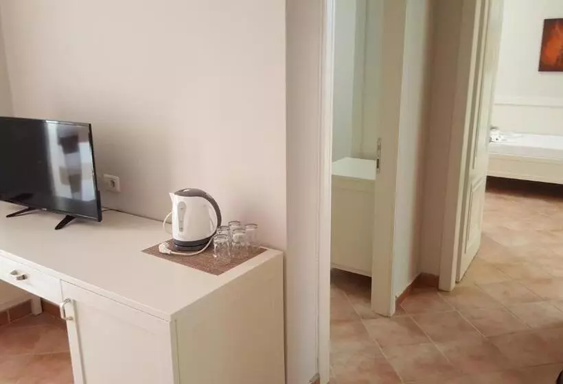 هتل Joel Residence