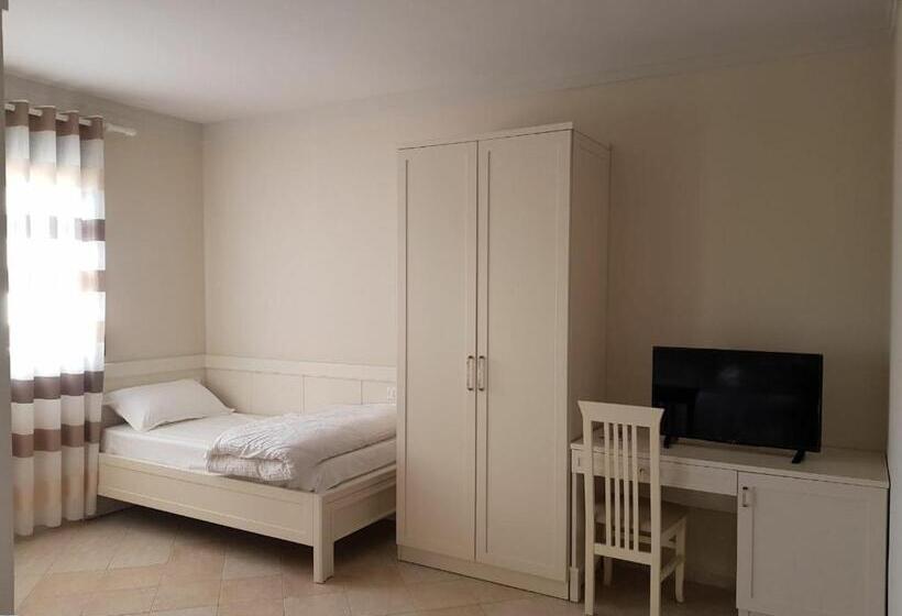 هتل Joel Residence