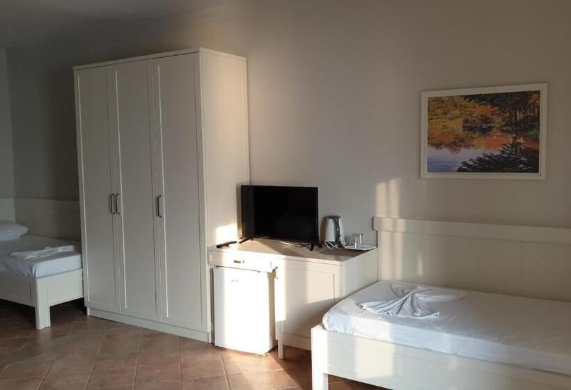 هتل Joel Residence