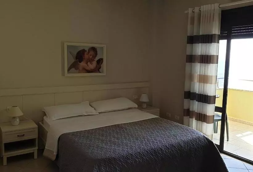 هتل Joel Residence