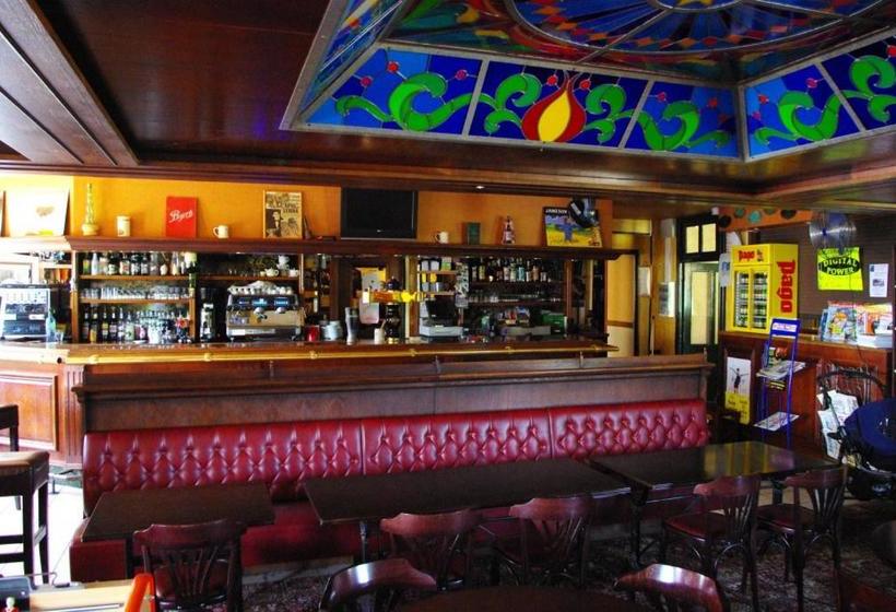 فندق L'auberge Fleurie