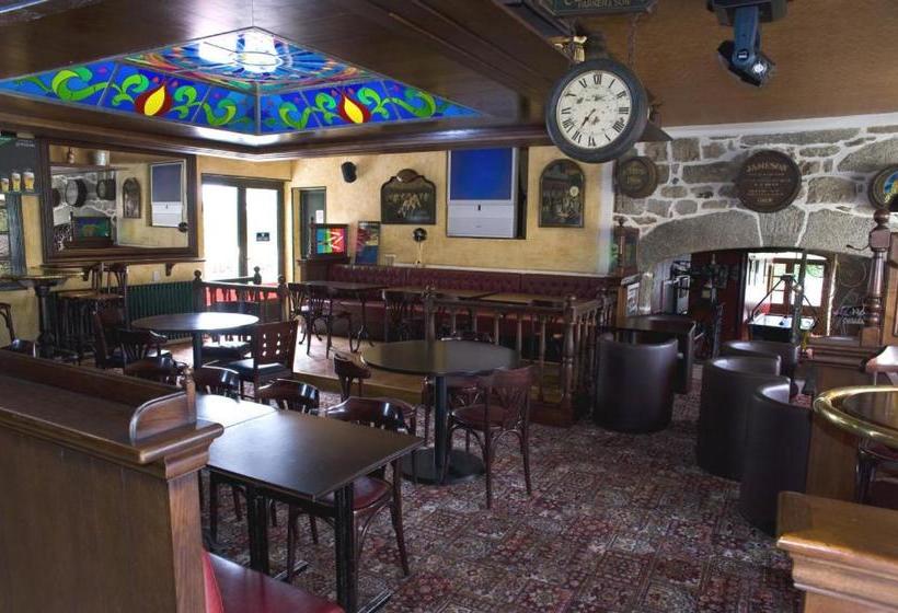 فندق L'auberge Fleurie