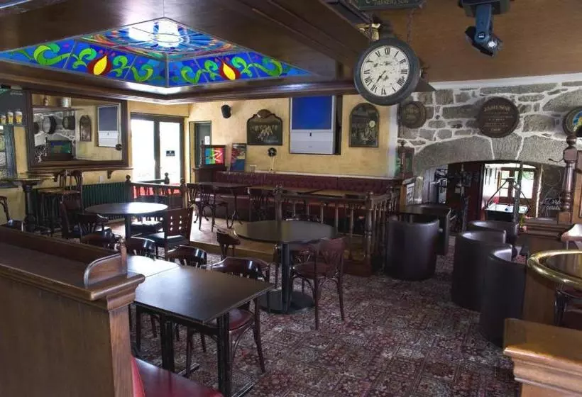 ホテル L'auberge Fleurie