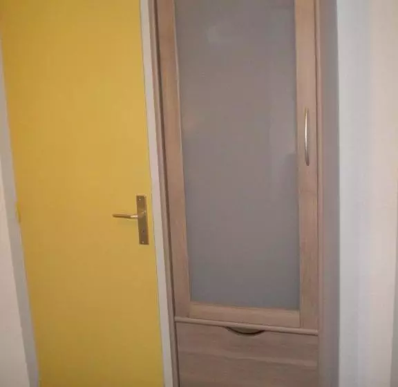 ホテル L'auberge Fleurie