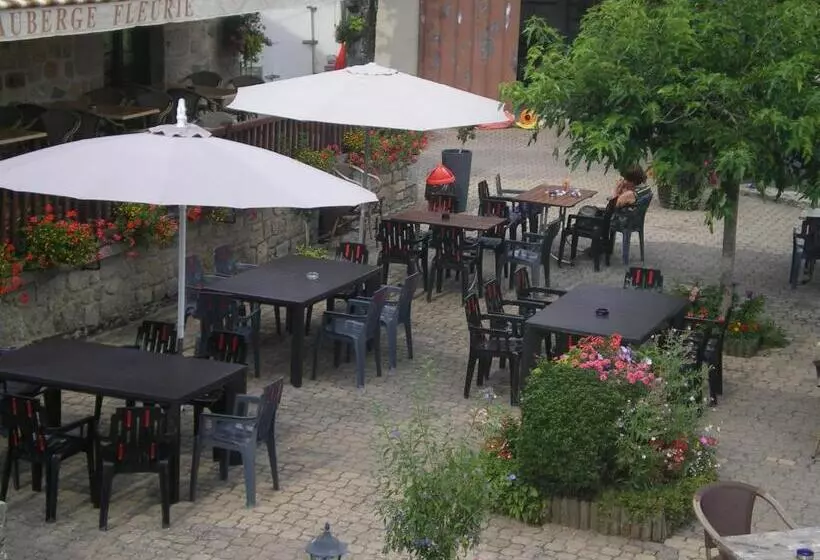 ホテル L'auberge Fleurie