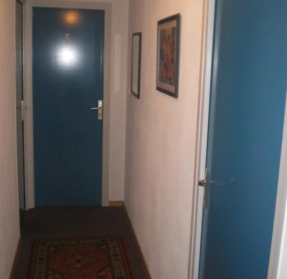 فندق L'auberge Fleurie