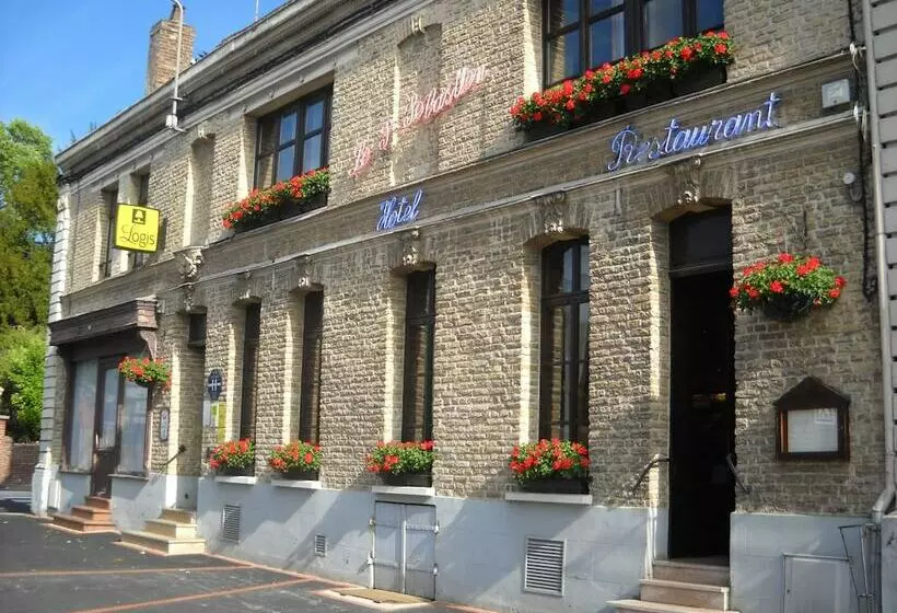 Hotelli Logis Hôtel Le Saint Sebastien