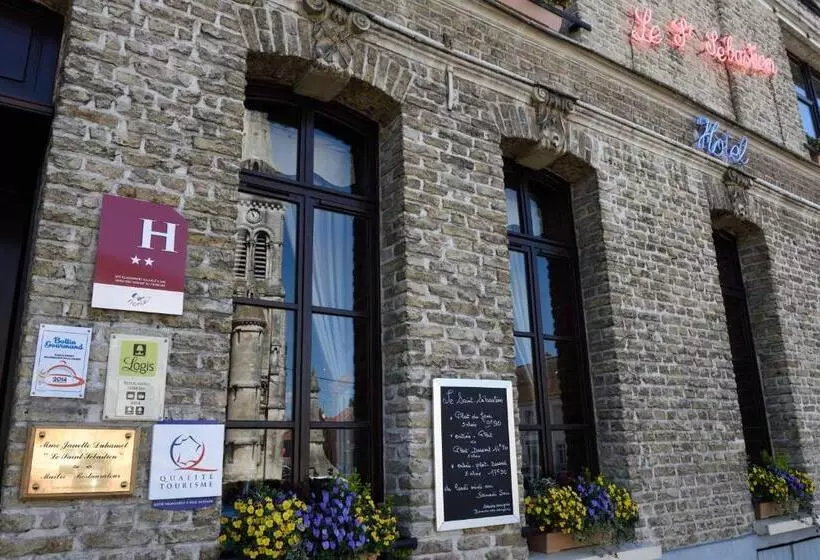 Hotelli Logis Hôtel Le Saint Sebastien