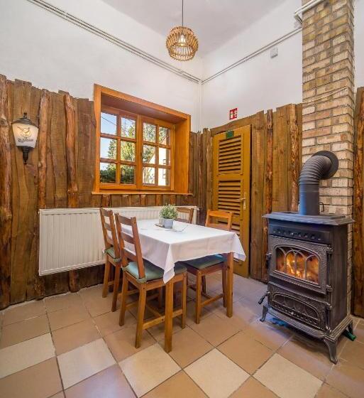 Lipicai Hotel és étterem