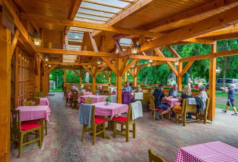 Lipicai Hotel és étterem