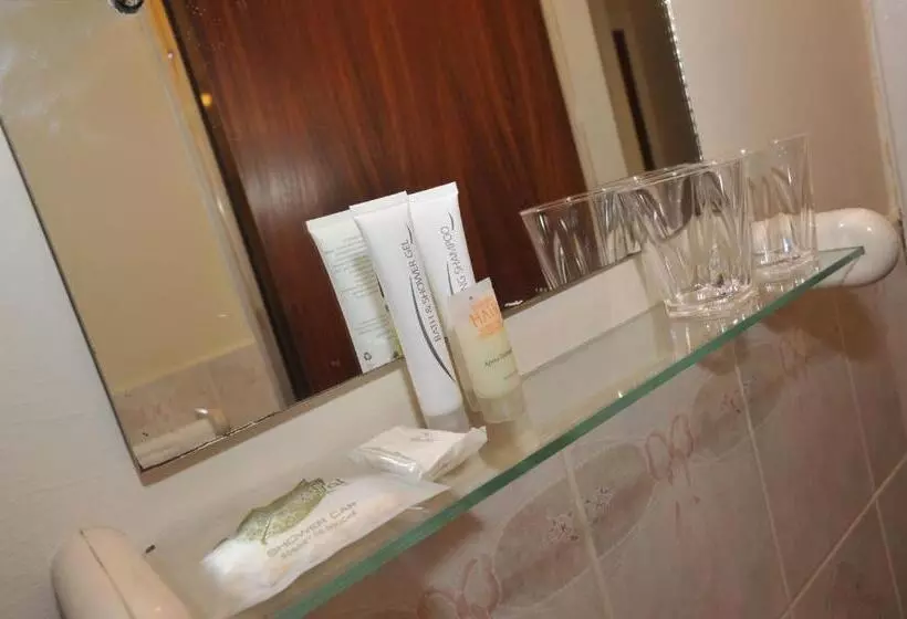 Majatalo California Inn