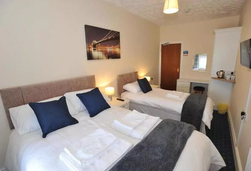 Majatalo California Inn