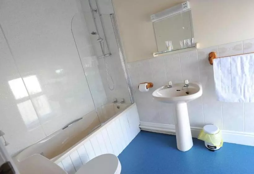 Majatalo California Inn