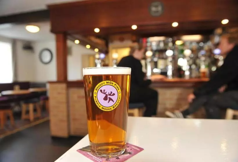 Majatalo California Inn