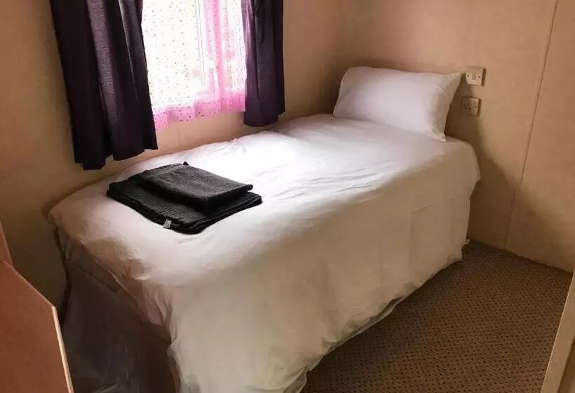 Majatalo California Inn