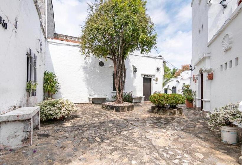 Aldea Bella Boutique