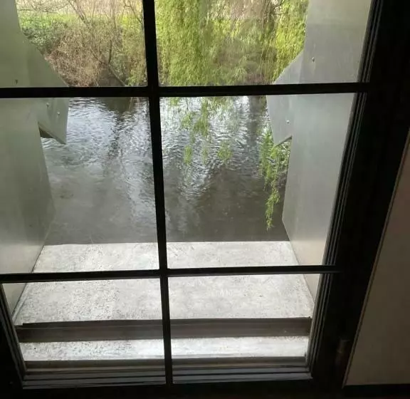 Art Be And B Bed And Breakfast