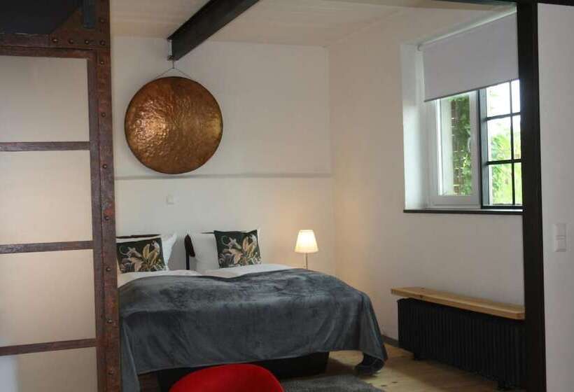 Art Be And B Bed And Breakfast