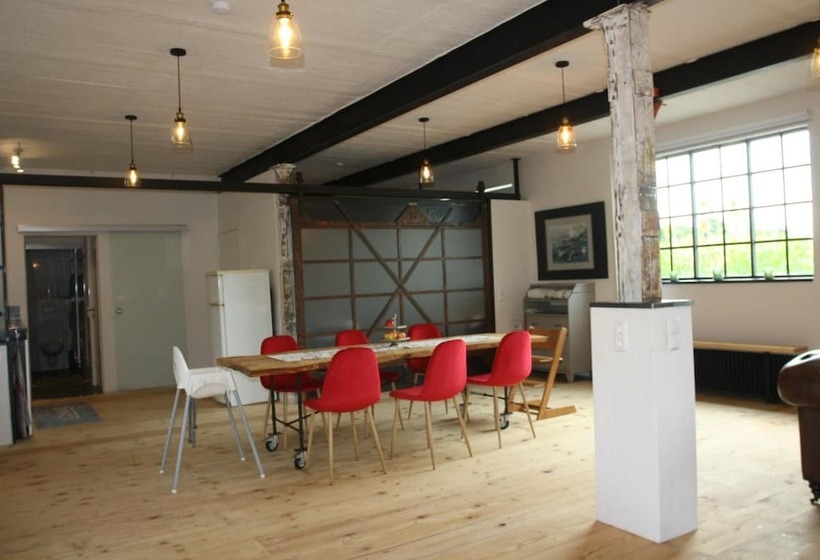 Art Be And B Bed And Breakfast