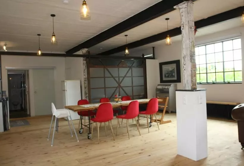 Art Be And B Bed And Breakfast