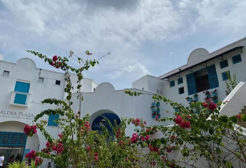ホテル Aldea Plaza
