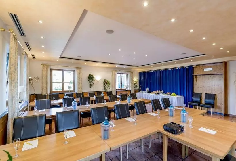 Hotel Seehof Am Aartalsee