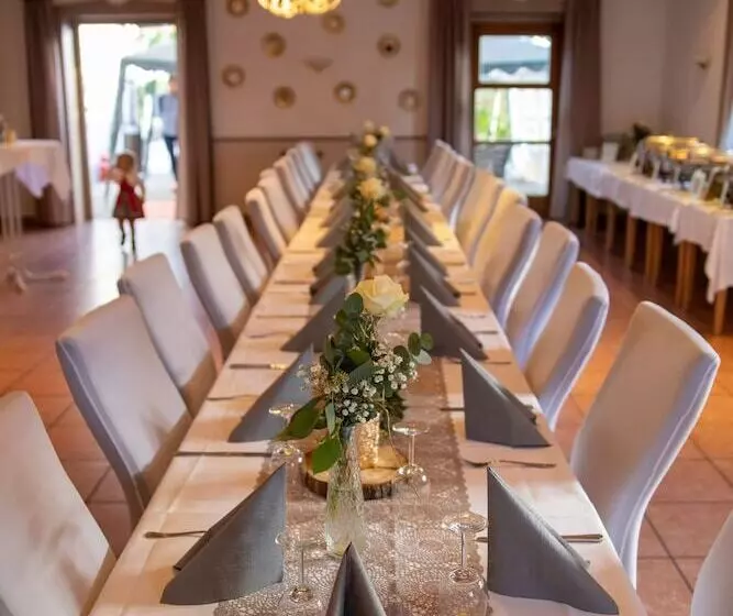 Hotel Seehof Am Aartalsee