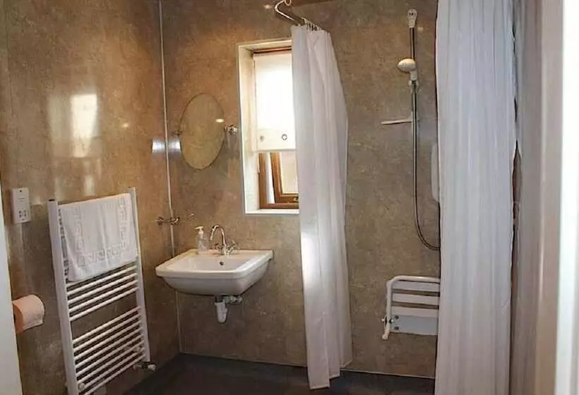 Lazy Daisys Farm Cottages