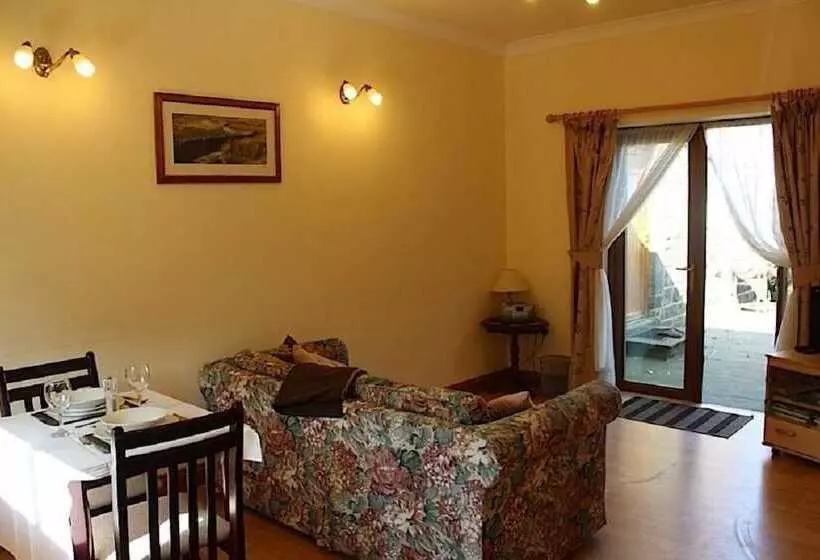 Lazy Daisys Farm Cottages