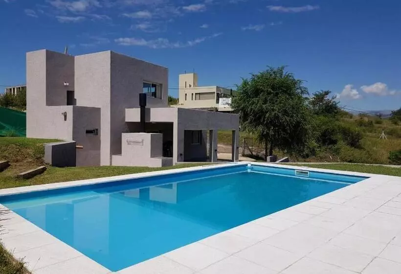 Majatalo Bº Cerrado Lomas Del Rey Mayu Sumaj