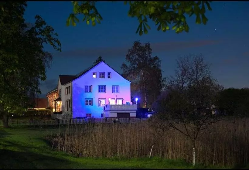 Majatalo Das Haus Am Teich