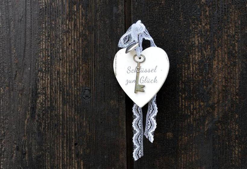 Пансион Gutshof Zum Adlernest