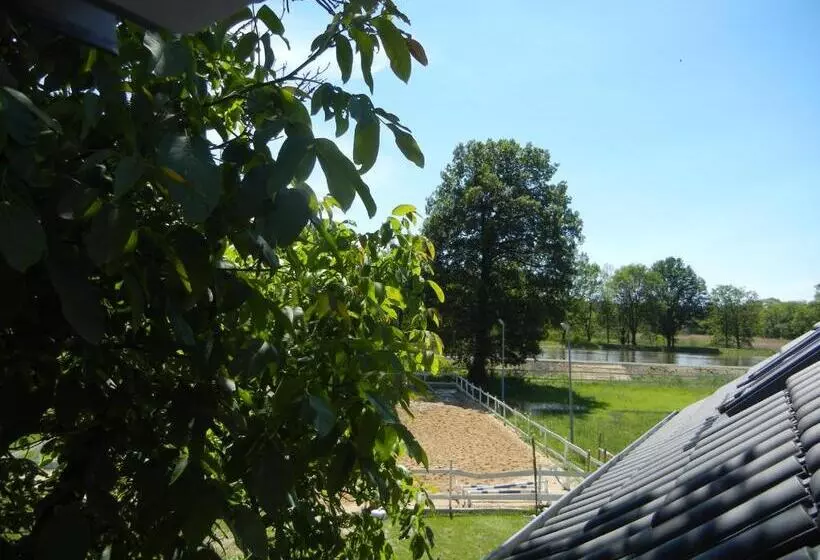 Majatalo Gutshof Zum Adlernest